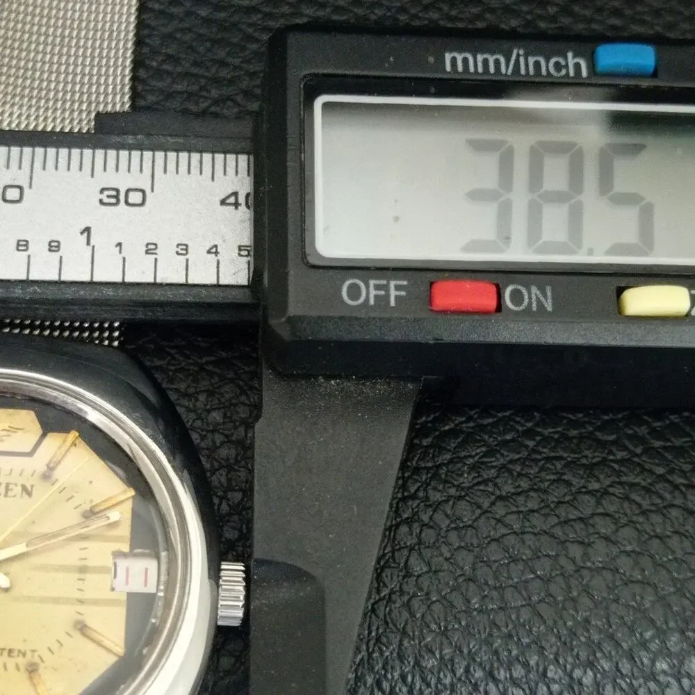 Vintage 1980 Citizen Manual Wound Mens Silver Watch W/Date & Gold accents